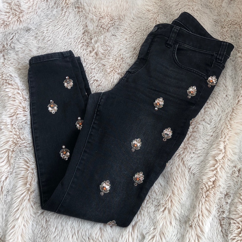 Pilcro embroidered black denim